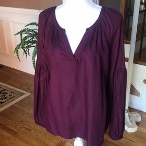 Hinge brand Eggplant colored pullover v neck top M
